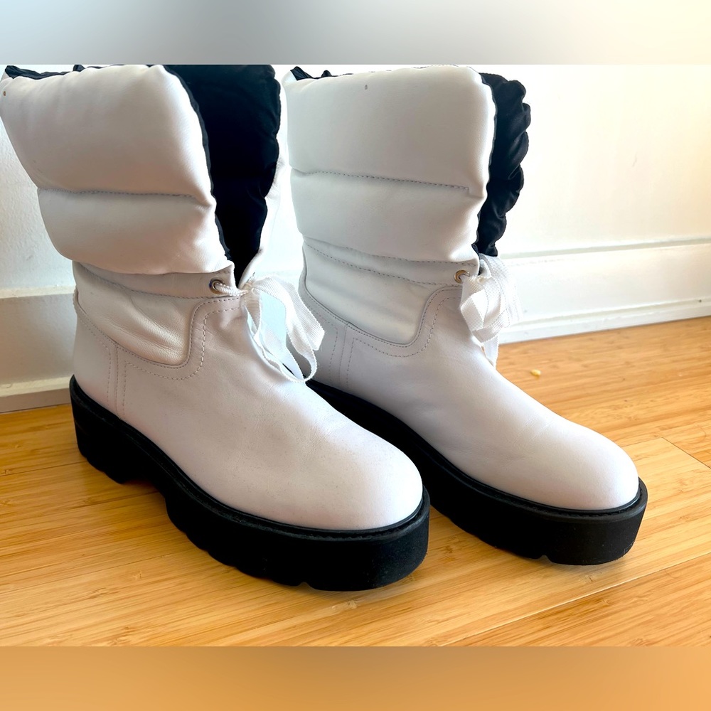 Stuart Weitzman Tyler Ultralift Leather Boots